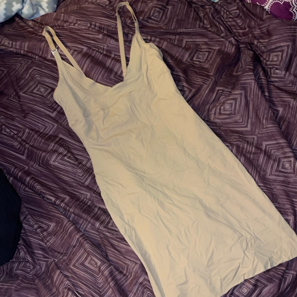 Maidenform Slip - Picture 2 of 8